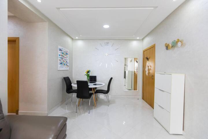Modern Apartment In The Heart Of Tanger Pokoj fotografie